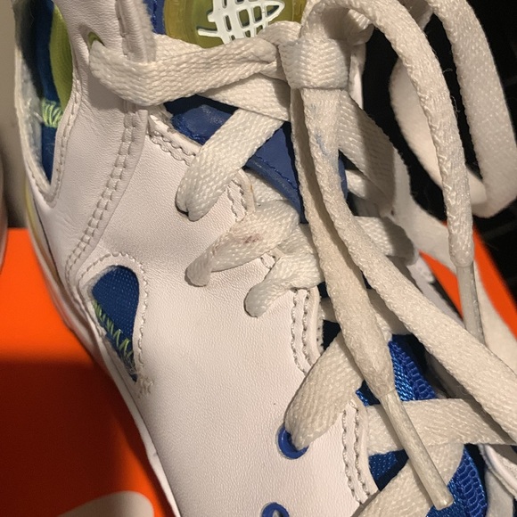 Men’s Old School Nike Basketball High-Tops - Picture 12 of 15